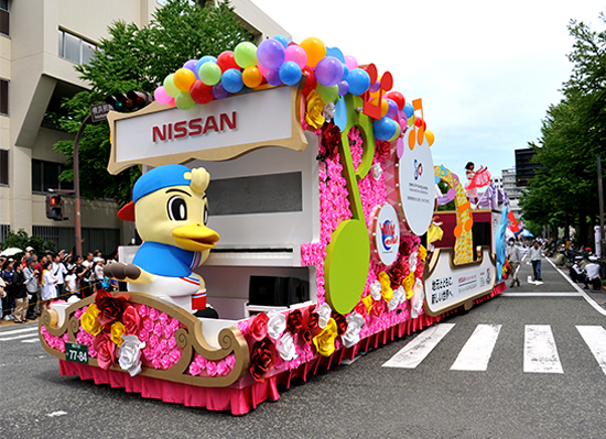３６　神奈川県日産自動車グループ　NISSAN We love KANAGAWA号でミュージカルの世界へ！